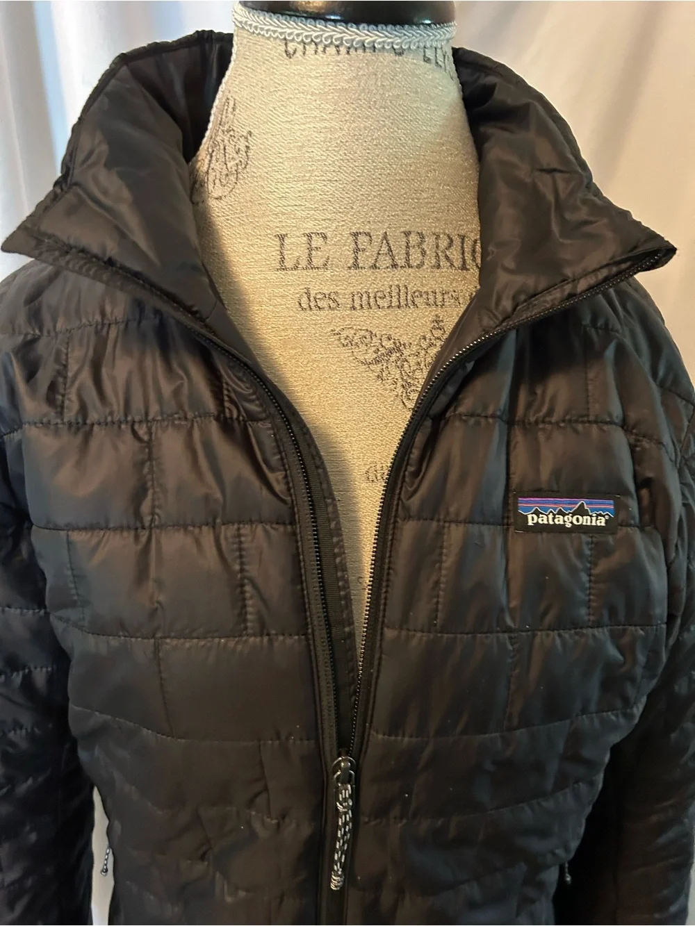 Patagonia Black Quilted Puffer Jacket - Picture 2 of 4